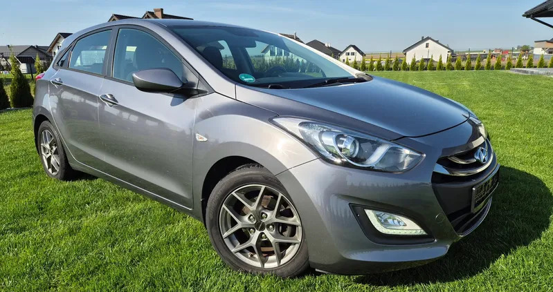 świątniki górne Hyundai I30 cena 33900 przebieg: 196500, rok produkcji 2014 z Świątniki Górne